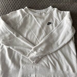 Nike Womens Light Gray Crewneck XL